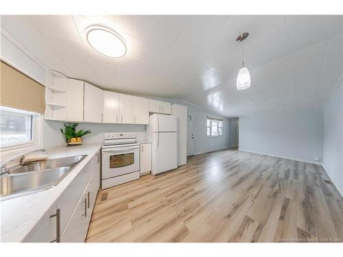 35 Kelly'S Dr, Fredericton, NB 