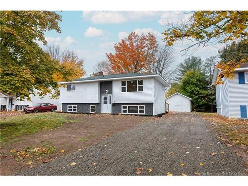 21 Shawn Crt, Riverview, NB 
