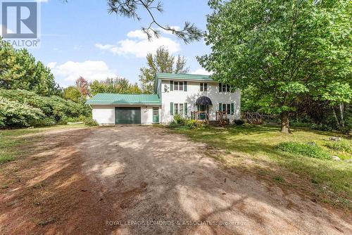 1095 MOUNTAINVIEW DRIVE  Laurentian Valley, ON K8A 8E3