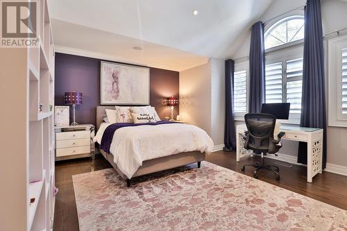 1436 Crescent Road, Mississauga, ON - Indoor Photo Showing Bedroom