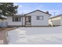12023 137 AV NW  Edmonton, AB T5E 1Z7
