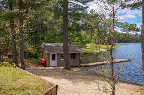 Bord de l'eau - 7 Ch. Reddington, Otter Lake, QC - Outdoor With Body Of Water