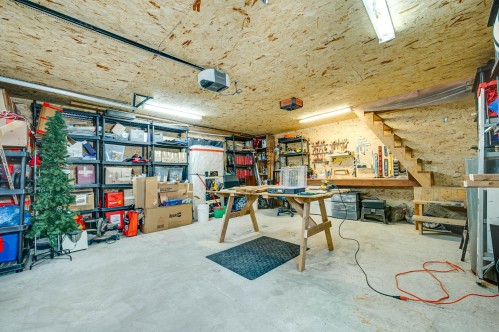 Garage - 163 Rue Du Boisé, Saint-Colomban, QC - Indoor Photo Showing Garage