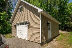 Garage - 