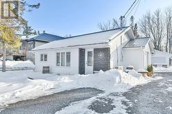 21569 LOYALIST PARKWAY  Prince Edward County (Ameliasburg Ward), ON K0K 1L0