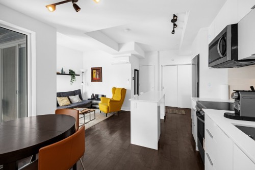 Dining Room - 604-2100 Boul. St-Laurent, Montréal (Ville-Marie), QC - Indoor Photo Showing Kitchen