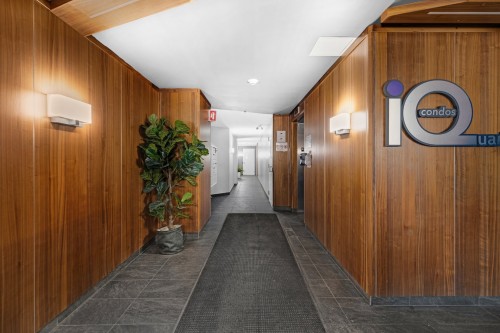 Mud Room - 604-2100 Boul. St-Laurent, Montréal (Ville-Marie), QC - Indoor Photo Showing Other Room