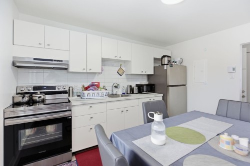 Cuisine - 75  - 79 5E Avenue, L'Île-Perrot, QC - Indoor Photo Showing Other Room