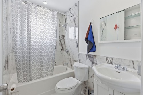 Salle de bains - 75  - 79 5E Avenue, L'Île-Perrot, QC - Indoor Photo Showing Bathroom