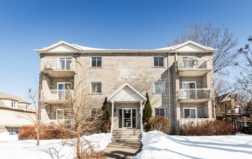 205-1952 Rue St-Georges (Lemoyne)  Longueuil (Le Vieux-Longueuil), QC J4P 3J5