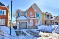 6235 Rue des Sizerins  Laval (Sainte-Rose), QC H7L 5S8