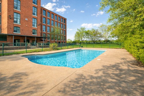 Pool - 212-201 Rue St-Louis, Saint-Jean-Sur-Richelieu, QC - Outdoor With In Ground Pool