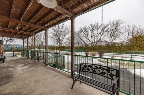 Patio - 212-201 Rue St-Louis, Saint-Jean-Sur-Richelieu, QC - Outdoor With Exterior