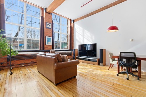 Living Room - 212-201 Rue St-Louis, Saint-Jean-Sur-Richelieu, QC - Indoor