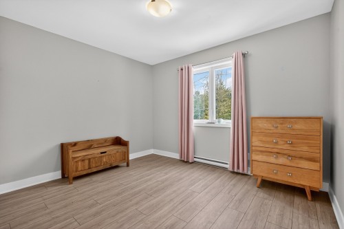 Chambre à coucher - 954 Rue Magnone, Granby, QC - Indoor Photo Showing Other Room