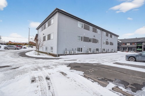 Face arrière - 954 Rue Magnone, Granby, QC - Outdoor