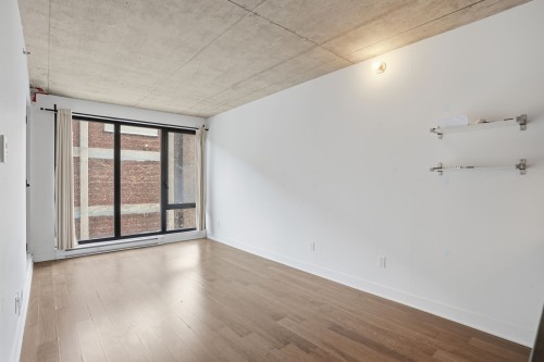 Living Room - 409-198 Rue Ann, Montréal (Le Sud-Ouest), QC - Indoor Photo Showing Other Room