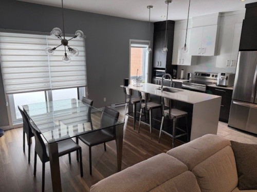 Salle à manger - 17130 Rue Jacques-Cartier, Mirabel, QC - Indoor Photo Showing Dining Room