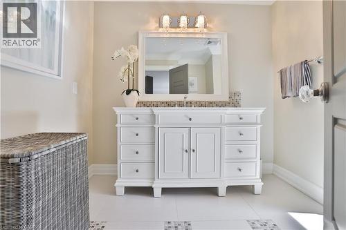 1436 Crescent Road, Mississauga, ON - Indoor Photo Showing Bathroom