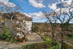 302-1000 ESQUIMALT Rd  Esquimalt, BC V9A 3N2