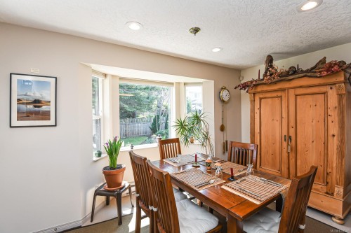 2263 Bolt Ave, Comox, BC 