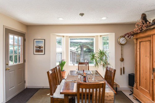 2263 Bolt Ave, Comox, BC 