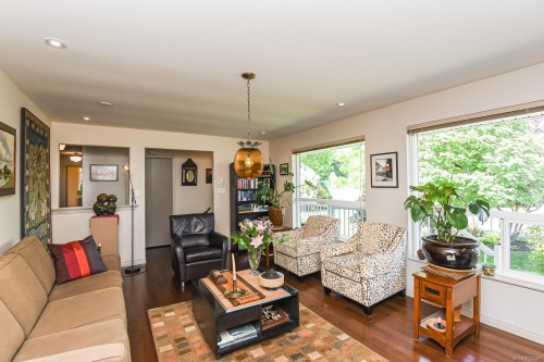 2263 Bolt Ave, Comox, BC 