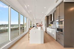 502-1102 Esquimalt Rd  Esquimalt, BC V9A 0L3