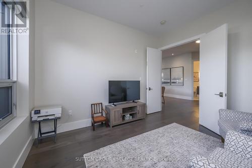 107 - 1705 Fiddlehead Place, London North (North R), ON - Indoor