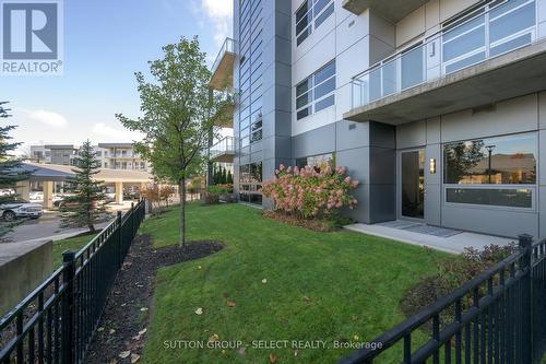 107 - 1705 Fiddlehead Place, London North (North R), ON - Outdoor