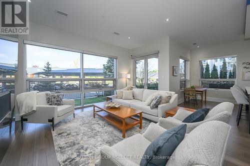 107 - 1705 Fiddlehead Place, London North (North R), ON - Indoor Photo Showing Living Room