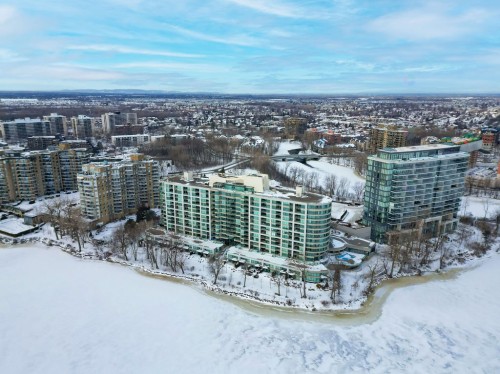 202-4450 Prom. Paton  Laval (Chomedey), QC H7W 5J7