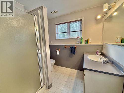 4006 Bluestone Road, Quesnel, BC - Indoor Photo Showing Bathroom