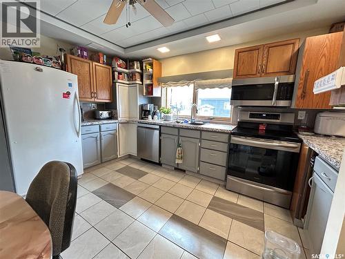 625 Maharg Avenue, Burstall, SK - Indoor Photo Showing Kitchen