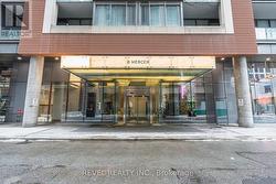 405 - 8 MERCER STREET  Toronto, ON M5V 0C4