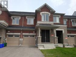 15 DURBLEE AVENUE  Aurora, ON L4G 0Z8