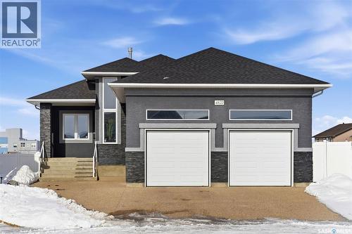 4822 Green View Crescent E, Regina, SK - Outdoor