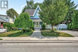 18 QUEEN STREET  Prince Edward County (Picton Ward), ON K0K 2T0