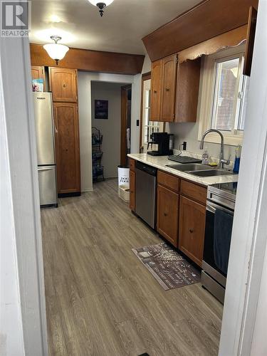 20 Warnock Rd, Iron Bridge, ON - Indoor Photo Showing Kitchen With Double Sink