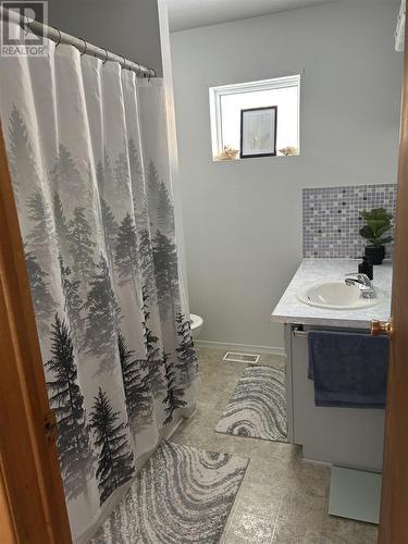 20 Warnock Rd, Iron Bridge, ON - Indoor Photo Showing Bathroom