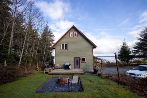 805 Lanqvist Rd, Hyde Creek, BC 
