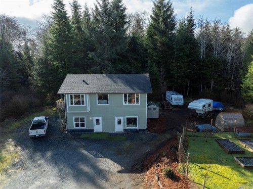 805 Lanqvist Rd, Hyde Creek, BC 
