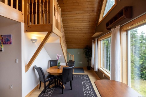 805 Lanqvist Rd, Hyde Creek, BC 