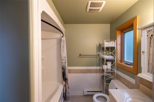 805 Lanqvist Rd, Hyde Creek, BC 