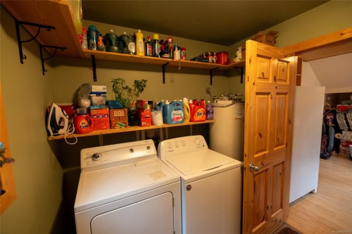805 Lanqvist Rd, Hyde Creek, BC 