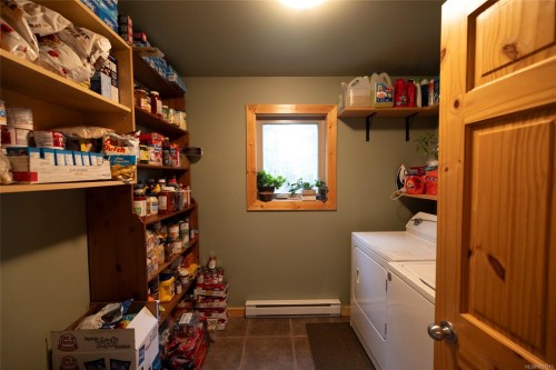 805 Lanqvist Rd, Hyde Creek, BC 