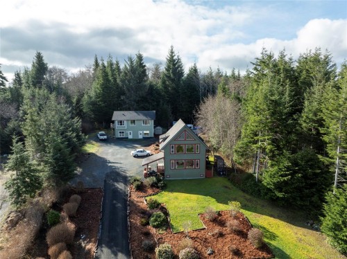 805 Lanqvist Rd, Hyde Creek, BC 