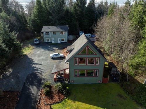 805 Lanqvist Rd, Hyde Creek, BC 