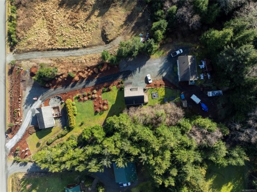 805 Lanqvist Rd, Hyde Creek, BC 