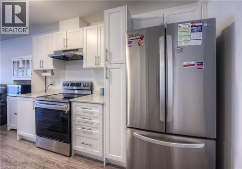 91 Pony Way, Kitchener, ON - Indoor Photo Showing Kitchen